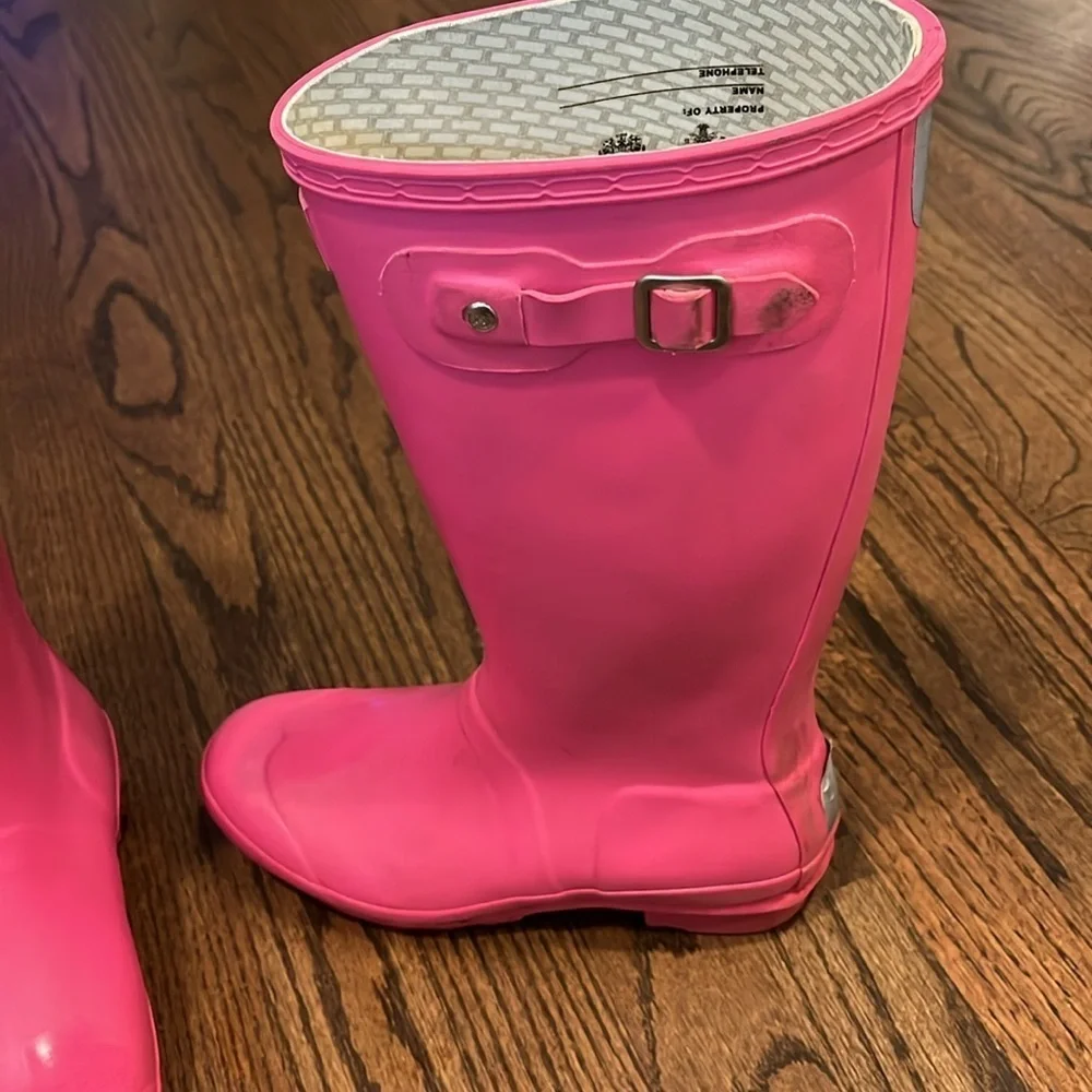 Hunter boots pink